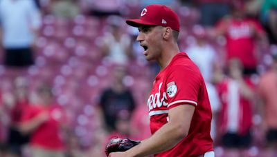 Cincinnati Reds lose reliever Brent Suter long-term with muscle tear near back of shoulder