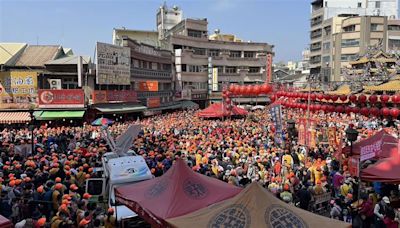 農曆三月瘋媽祖！命理師曝神蹟：醫發病危通知 祂允「立筊」力挽狂瀾