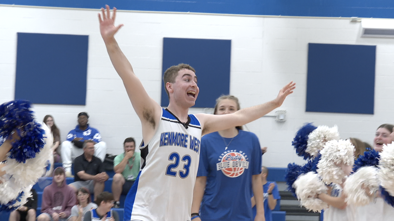 'The kids are so happy to be here': Happiness abundant at Kenmore West's Unified basketball game