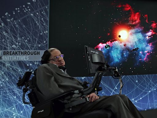 Catalogado el archivo científico y personal de Stephen Hawking