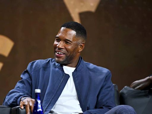 Michael Strahan Can't Keep It Together While Pranking Fox Sports Colleague Live on Air