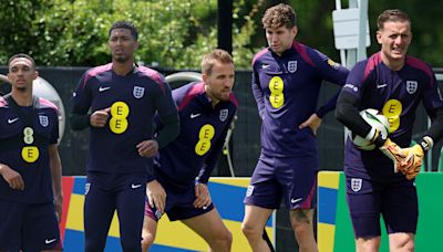 Kane refutes claim he held players' only meeting after England draw with Denmark