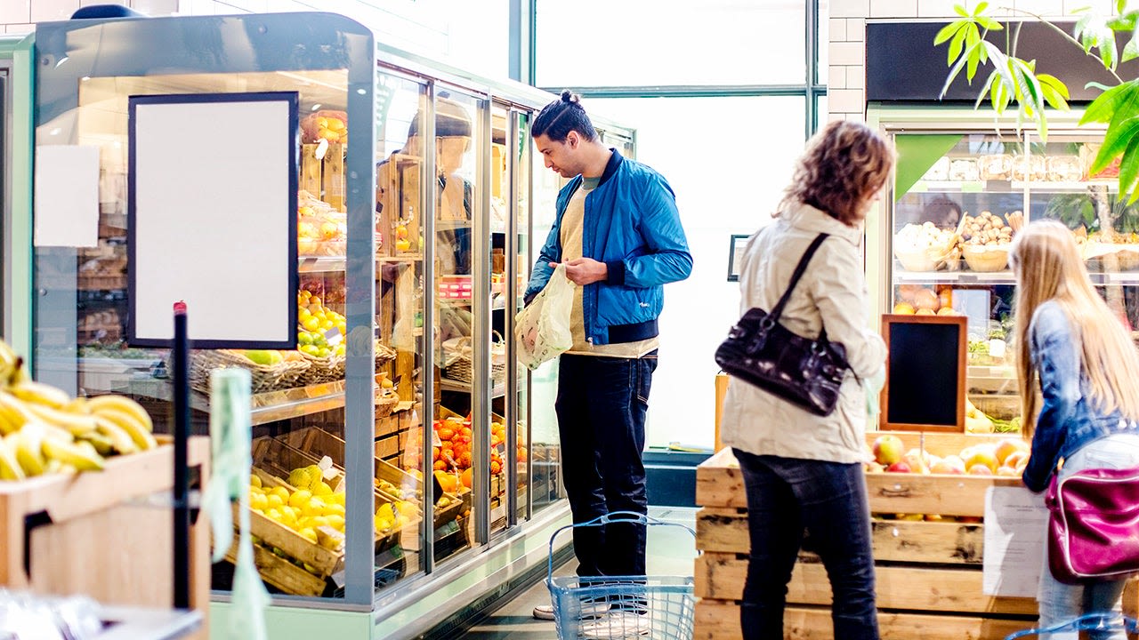 Do All Grocery Store Purchases Earn Grocery Cash Back Rewards? | Bankrate