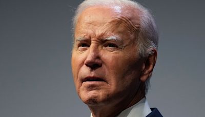 El presidente de EE.UU. Joe Biden dio positivo por covid-19