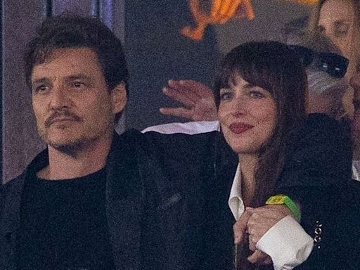 Pedro Pascal & Dakota Johnson Look Like Total Besties in Cute Photos with Cara Delevingne & Anya Taylor-Joy!