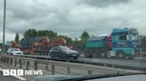 M25: Drivers warned of abnormal load driven from Luton to Surrey