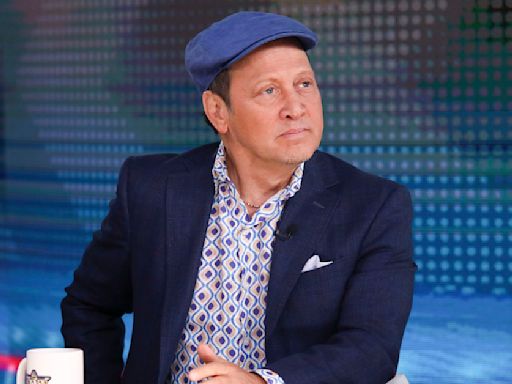 ‘Roundly Booed’: Rob Schneider Removed From Stage At Charity Event Over Anti-Trans And Anti-Vax Jokes