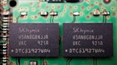 U.S. considers crackdown on memory chip makers in China