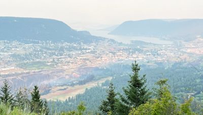 Williams Lake exhales as B.C.'s River Valley wildfire 'being held'