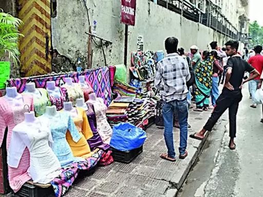 Hawkers Return to No-Hawking Zone Near KMC HQ in Kolkata | Kolkata News - Times of India