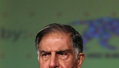 India llora la muerte de Ratan Tata, responsable de situar al grupo Tata en el mapa