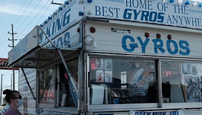 A new reign begins for Decatur's Gyro King