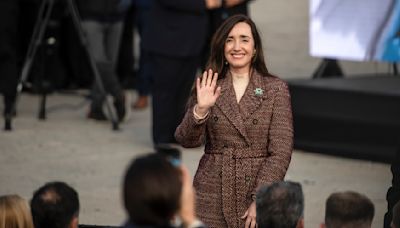 Gobierno argentino cuestiona a vicepresidenta por dichos contra Francia sobre polémico canto