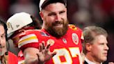 Chiefs sign Kelce to 2-year extension