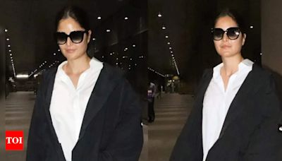 Katrina Kaif spotted arriving in Mumbai wearing oversized clothes, netizens think she's pregnant | Hindi Movie News - Times of India