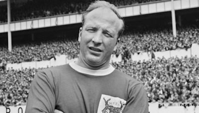 Busby Babe & Forest FA Cup winner Whitefoot dies aged 90