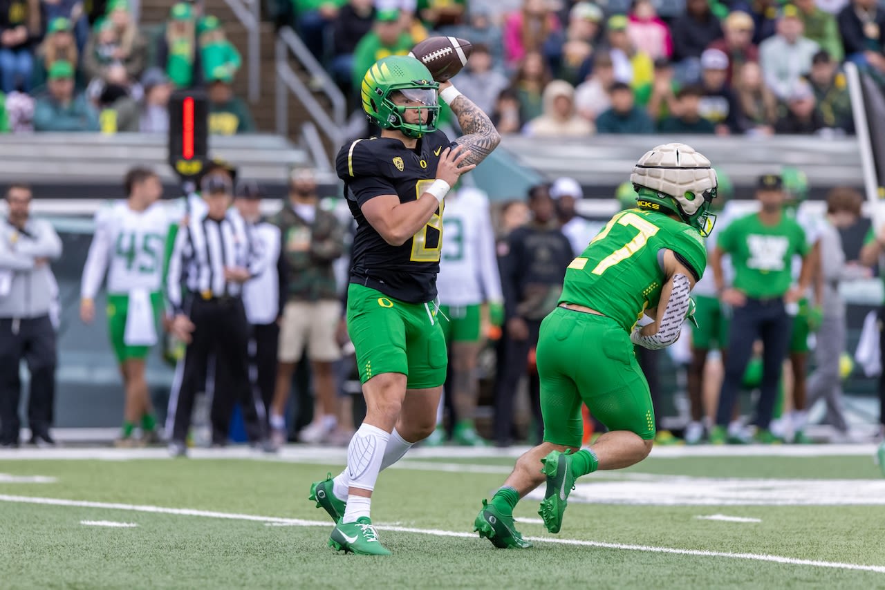 Dillon Gabriel’s offseason of relationship building continues at Manning Passing Academy