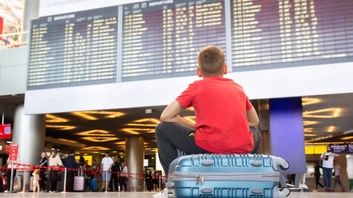 Flights from Delta, United and American Airlines temporarily grounded