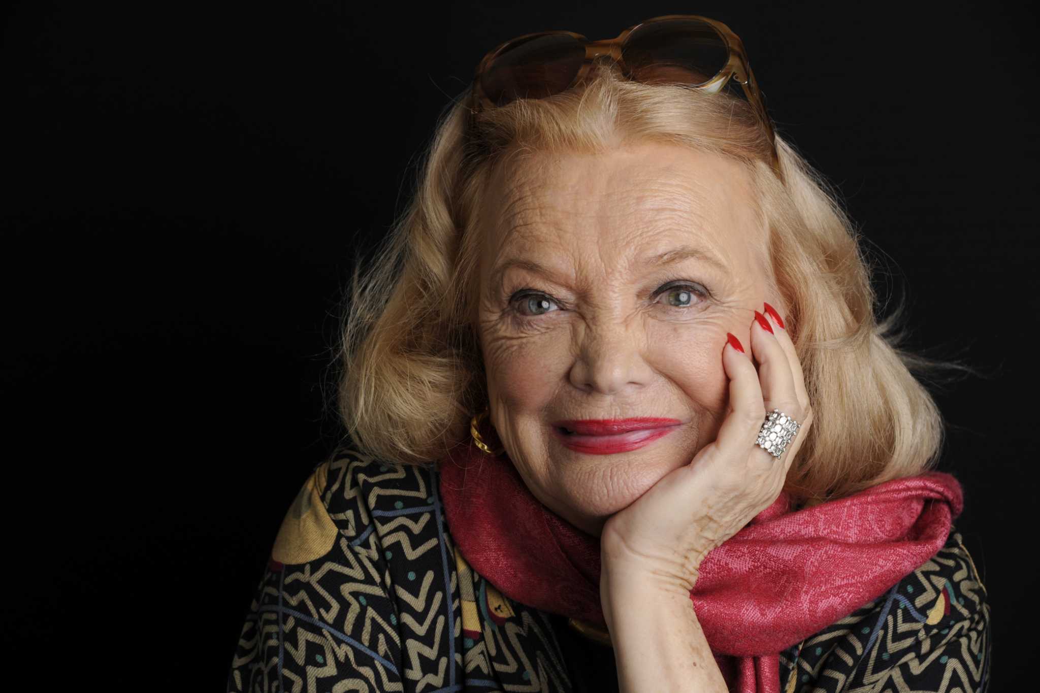 Gena Rowlands, acting powerhouse and star of movies by her director-husband, John Cassavetes, dies