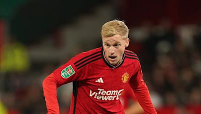 Donny van de Beek set for Manchester United exit with Girona likely destination