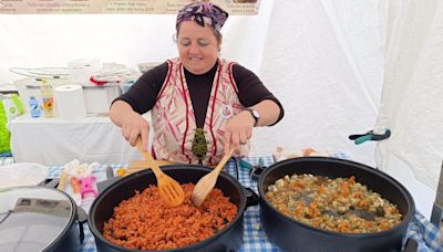 Tradición y gastronomía en la primera jornada del Mercado San Isidro de Llanera