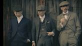 Depois do sucesso da série, a saga Peaky Blinders continua em filme