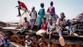 Thousands of exhausted South Sudanese head home, fleeing brutal conflict