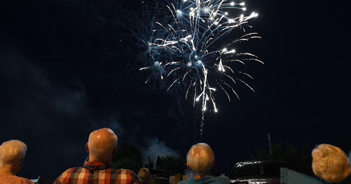 Fourth of July fireworks 2024: Where to see 13 fireworks events in Lancaster County