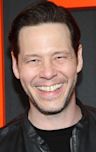 Ike Barinholtz