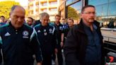 Mourinho mobbed by Chelsea fans