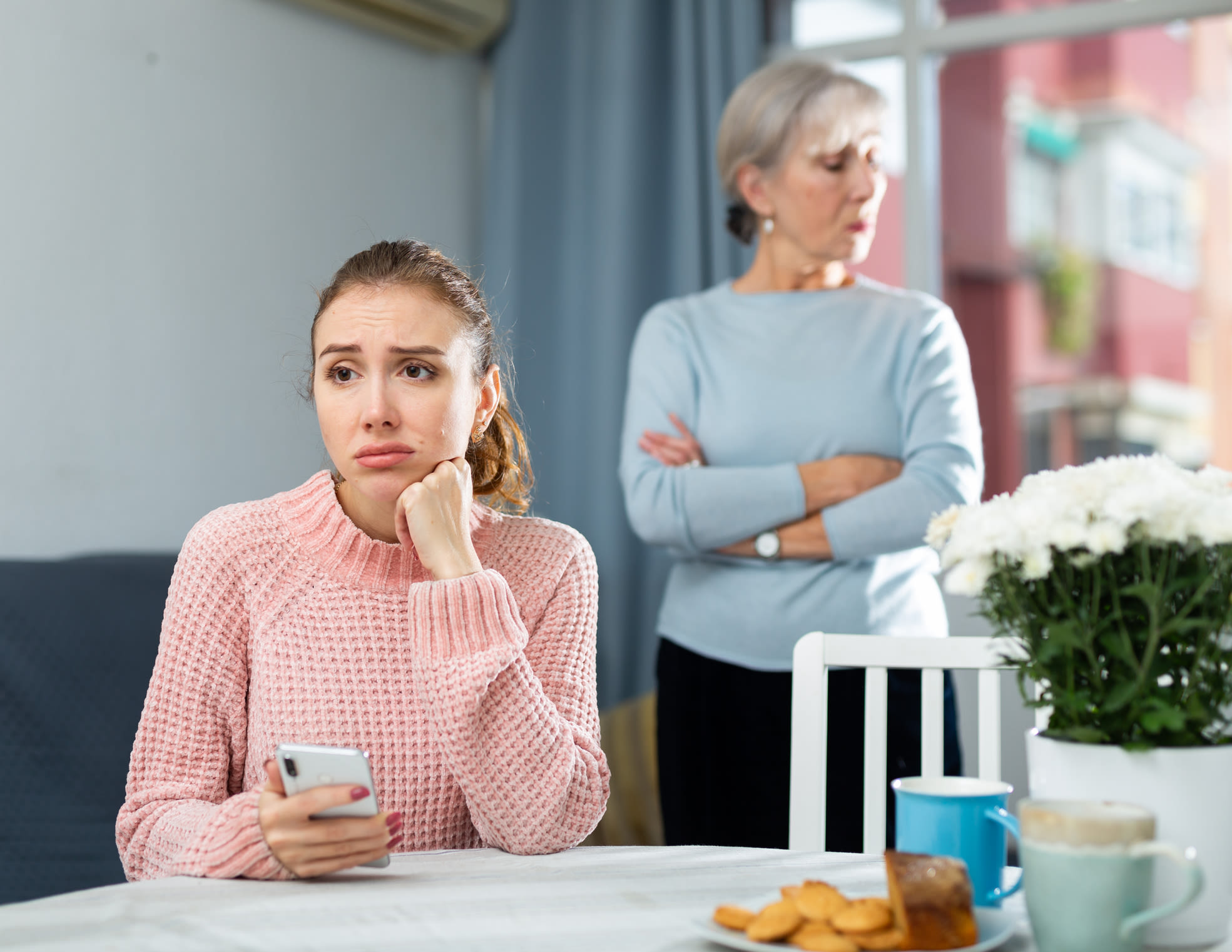 Bride telling future in-law to change outfit or skip wedding backed