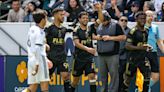 Carlos Vela leads LAFC to hard-fought win over Galaxy in El Tráfico