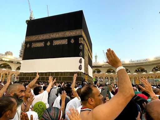 Saudi Arabia Issues Stark Warning to Pakistan: 'Stop Sending Beggars' Under Umrah Visas