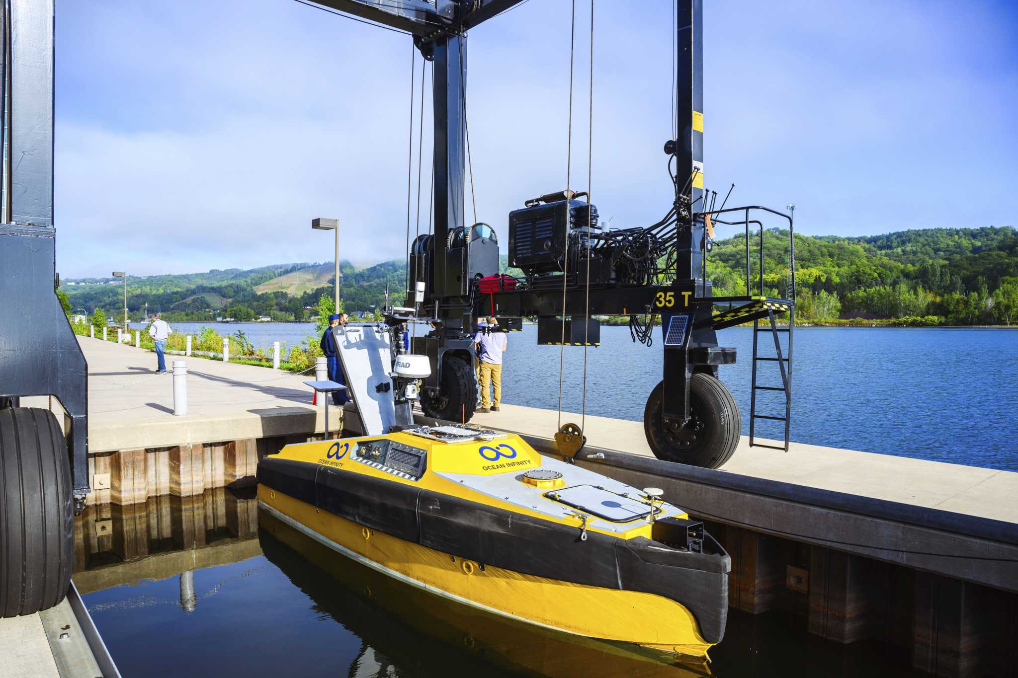 High-tech search for 1968 plane wreck in Michigan's Lake Superior shows nothing so far