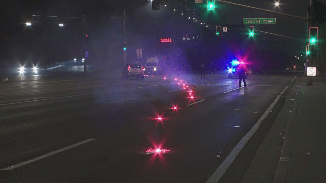 Pedestrian killed in crash on 10 Freeway in Santa Monica