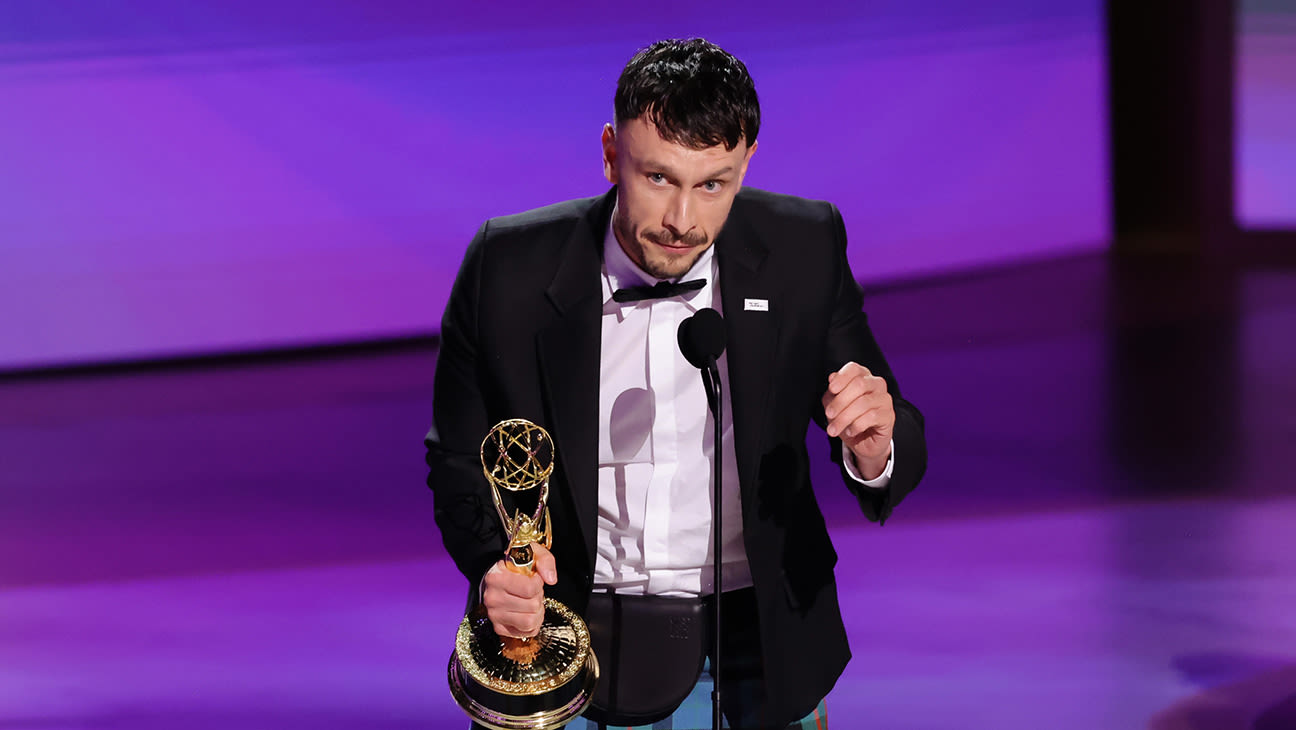 Richard Gadd Says He’s Jon Hamm’s “Biggest Fan” While Accepting Emmy for Best Actor in a Limited Series