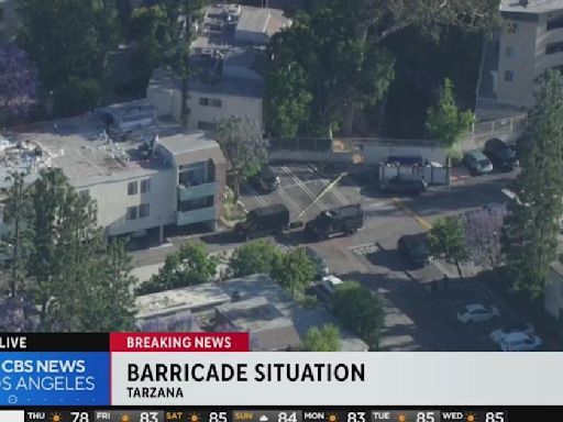 Possibly armed man barricades for hours from officers in Tarzana