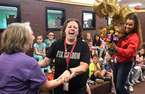Good News Sunday: Two suburban teachers named Golden Apple Award winners
