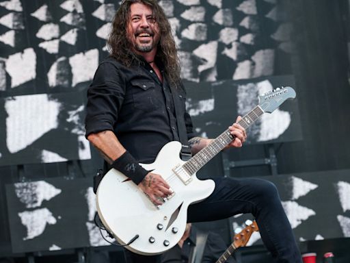 Dave Grohl promete 'recuperar' la confianza de su familia tras engendrar un hijo fuera del matrimonio