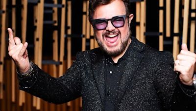 Aleks Syntek explota por críticas hacia su hijo: "Conmigo lo que quieran"