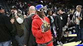 15 years clean, Flavor Flav talks about the $2,600 a day he used to spend on drugs