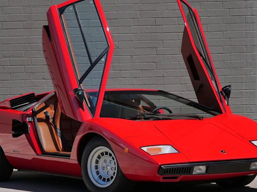 Rod Stewart’s 1977 Lamborghini Countach LP400 Periscopio in Photos