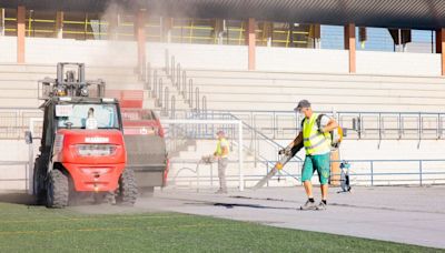 Arranca en Colmenar la sustitución del césped de los campos de fútbol de la Ciudad Deportiva ‘Juan Antonio Samaranch’