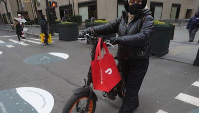 Judge declares NYC law on sharing food delivery customers' data unconstitutional