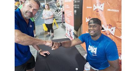 Crunch Fitness Cedar Park Previews $5 Million Gym with Texas Football Legend Vince Young