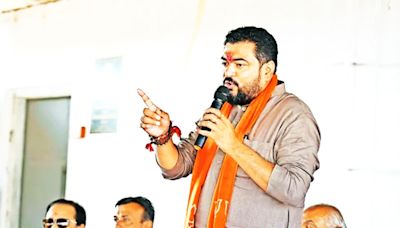 BJP leader files complaint over ‘threat’ from Junagadh MP