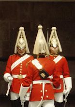 Buckingham Palace Guards / Very Few Know The History Of The Queens ...