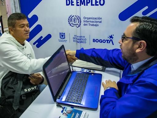 Aliste su hoja de vida para la Mega Feria de Empleo 2024 en Bogotá: todo lo que debe saber