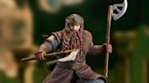 Lord of the Rings: This Epic Gimli Statue Is Ready to Hunt Some Orc