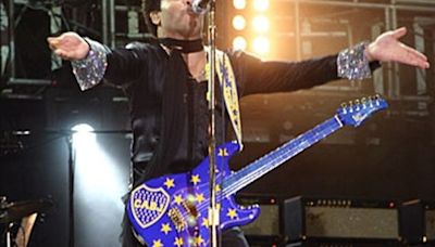 Antes de la final de la Champions, Lenny Kravitz recordó el día que tocó con una guitarra de Boca
